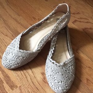 NWOT lace flats. Size10